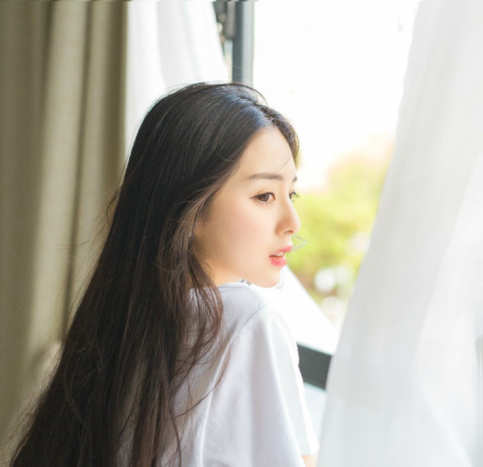 “此话当真？”刘璝目光一亮，随即苦笑道：“破镜岂能重圆，先生只要能让在下手刃刘璋，于愿足矣。”